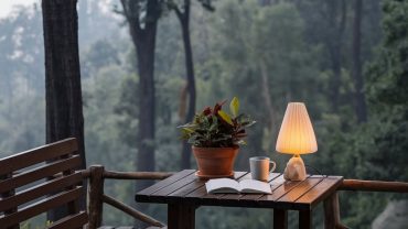 Mahabaleshwar for Book Lovers Quiet Spots to Read and Write